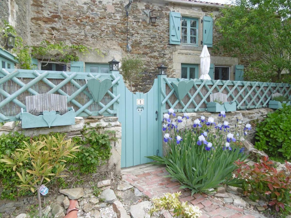Alba Melusine Bed and Breakfast Vouvant Eksteriør billede