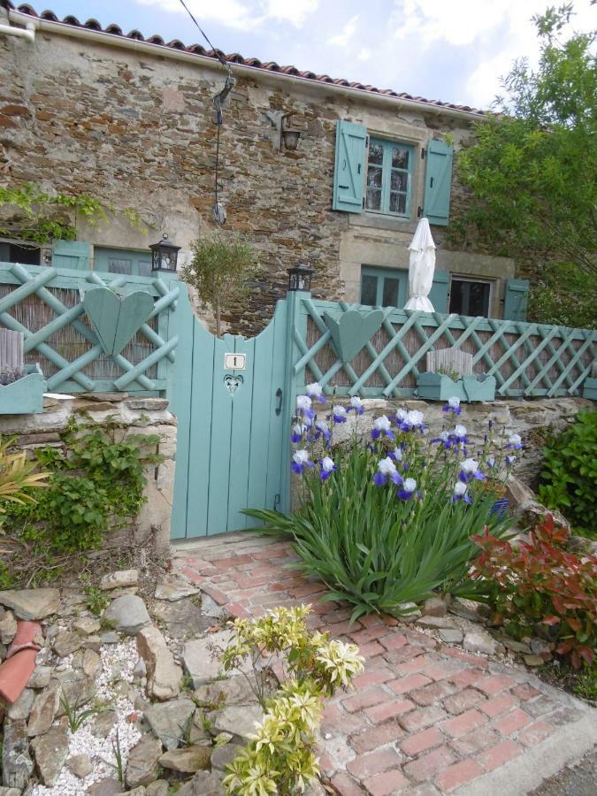 Alba Melusine Bed and Breakfast Vouvant Eksteriør billede